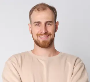 Elias P.